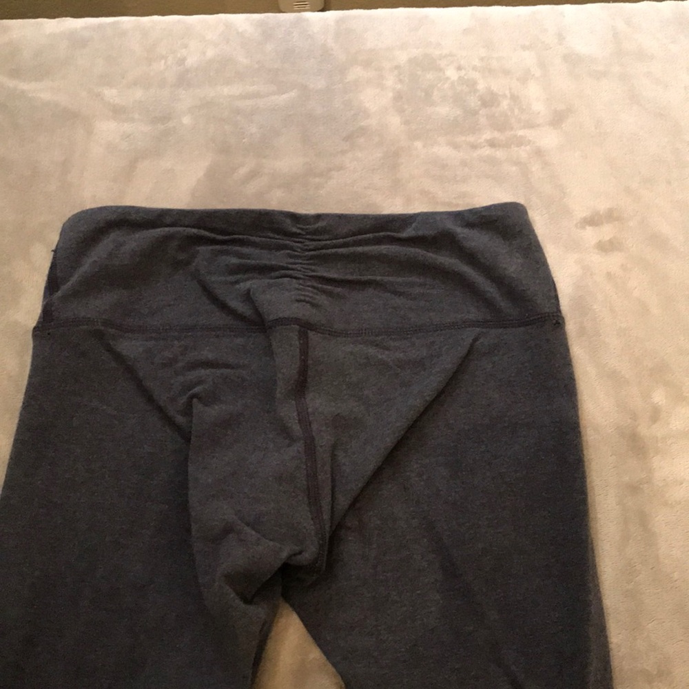 Lululemon legging - Picture 3 of 3